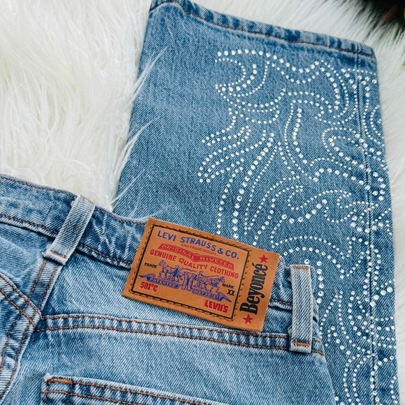 Levi’s 501 Beyoncé Embellished Jeans - Picture 4 of 10